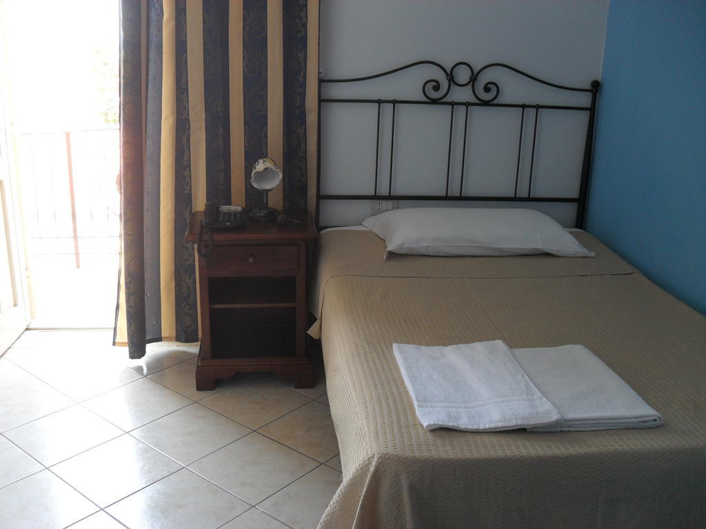 Hotel Piro Torrenova  객실 사진